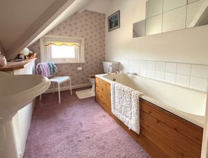 Photo 19- click for photo gallery